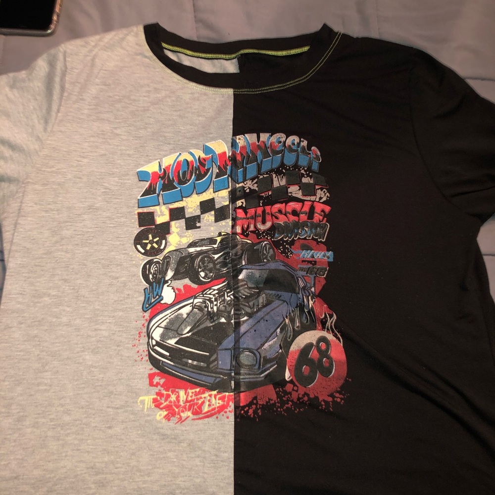 Graphic-tee